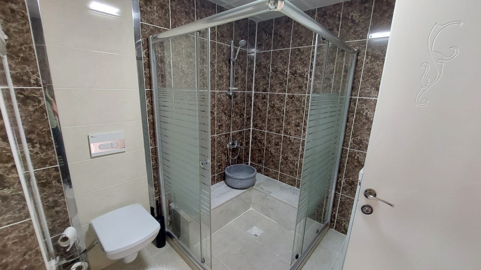 75 PARK KARŞISI SATILIK 4+1 EMSALSİZ DAİRE