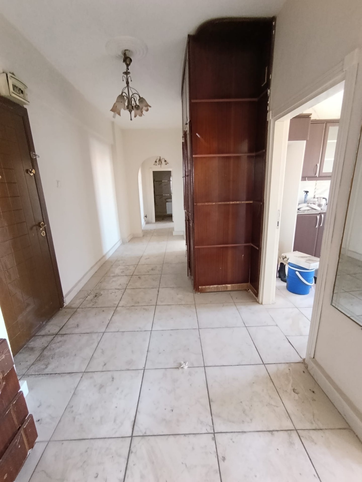 NİNOVA KARŞISINDA SATILIK MASRAFSIZ 3+1 DAİRE