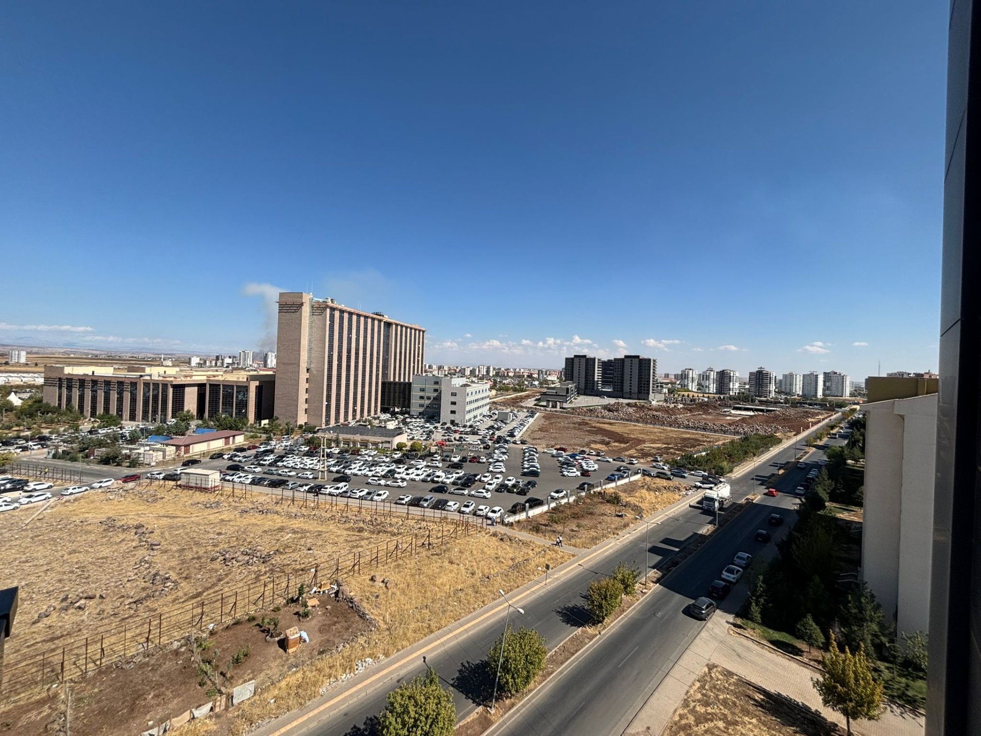 ARAŞTIRMA HASTANESİ ARKASI TAŞINMAYA HAZIR SATILIK 2+1 DAİRE