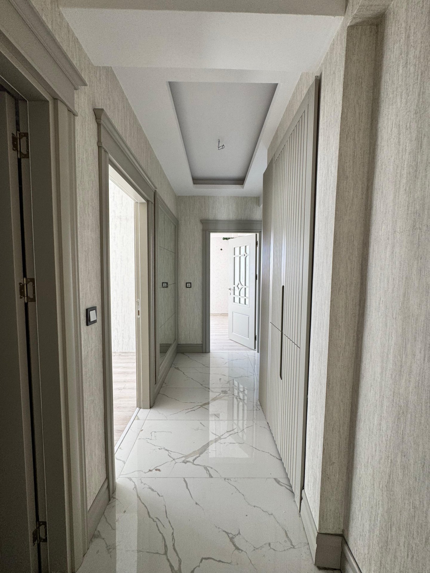 BAĞCILAR ARAÇ MUAYENE KAVŞAĞINDA RİVA YAPI KALİTESİYLE 2+1 FIRSAT DAİRE!