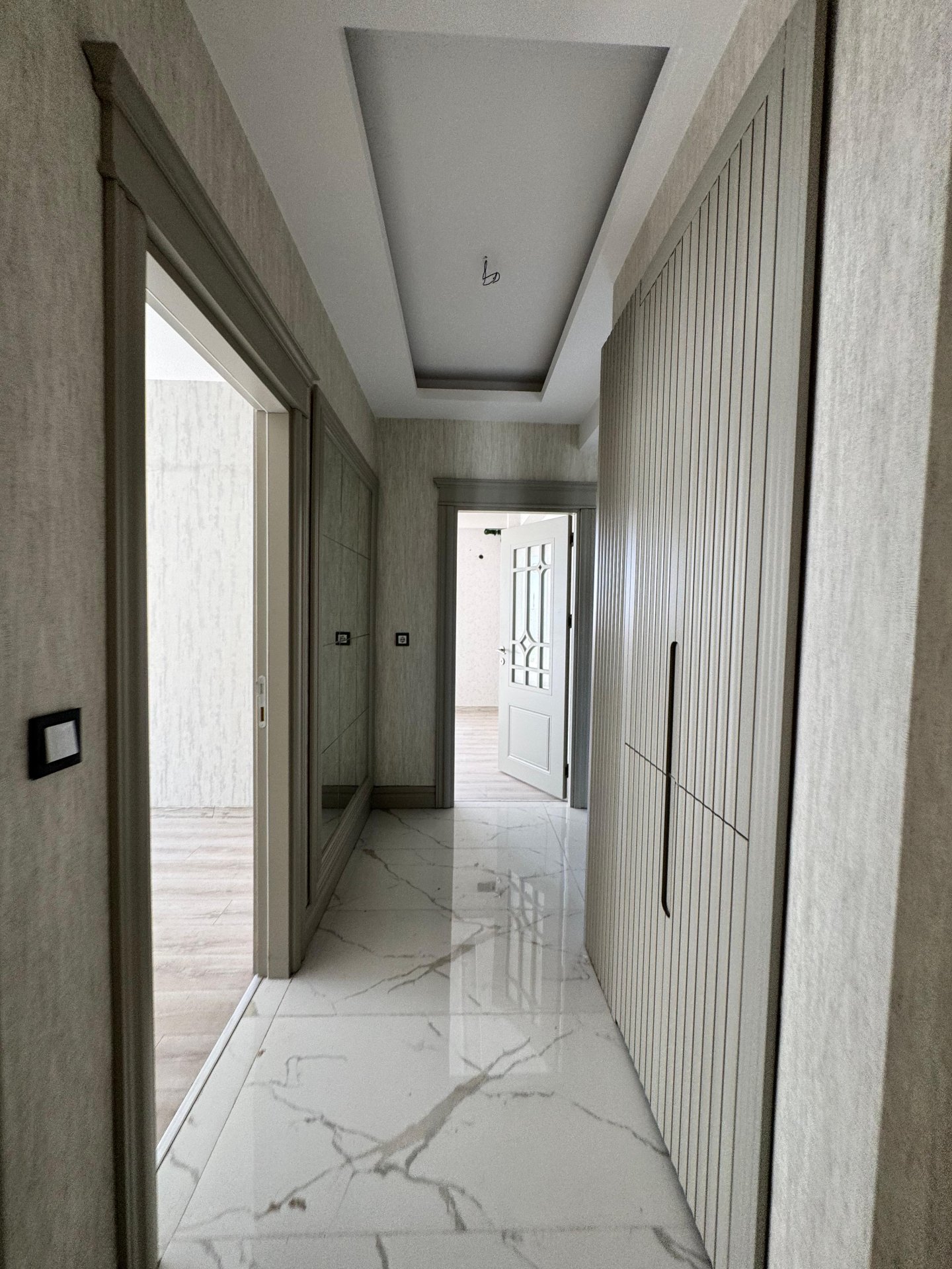 BAĞCILAR ARAÇ MUAYENE KAVŞAĞINDA RİVA YAPI KALİTESİYLE 2+1 FIRSAT DAİRE!