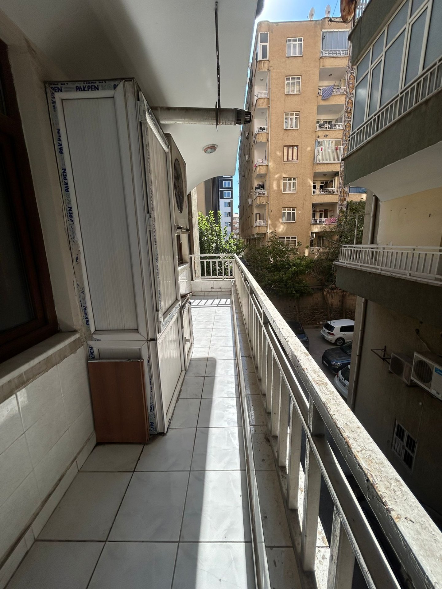 DİYARBAKIR BÜYÜKŞEHİR BELEDİYESİ KARŞISINDA SATILIK BÜRO