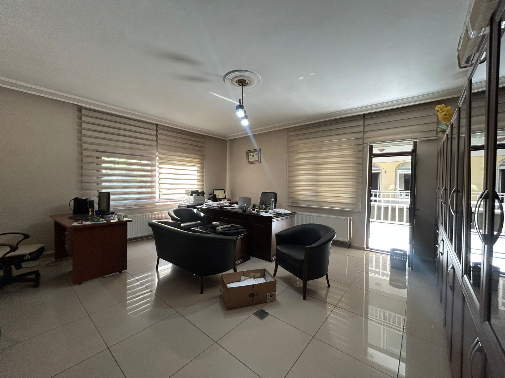 DİYARBAKIR BÜYÜKŞEHİR BELEDİYESİ KARŞISINDA SATILIK BÜRO