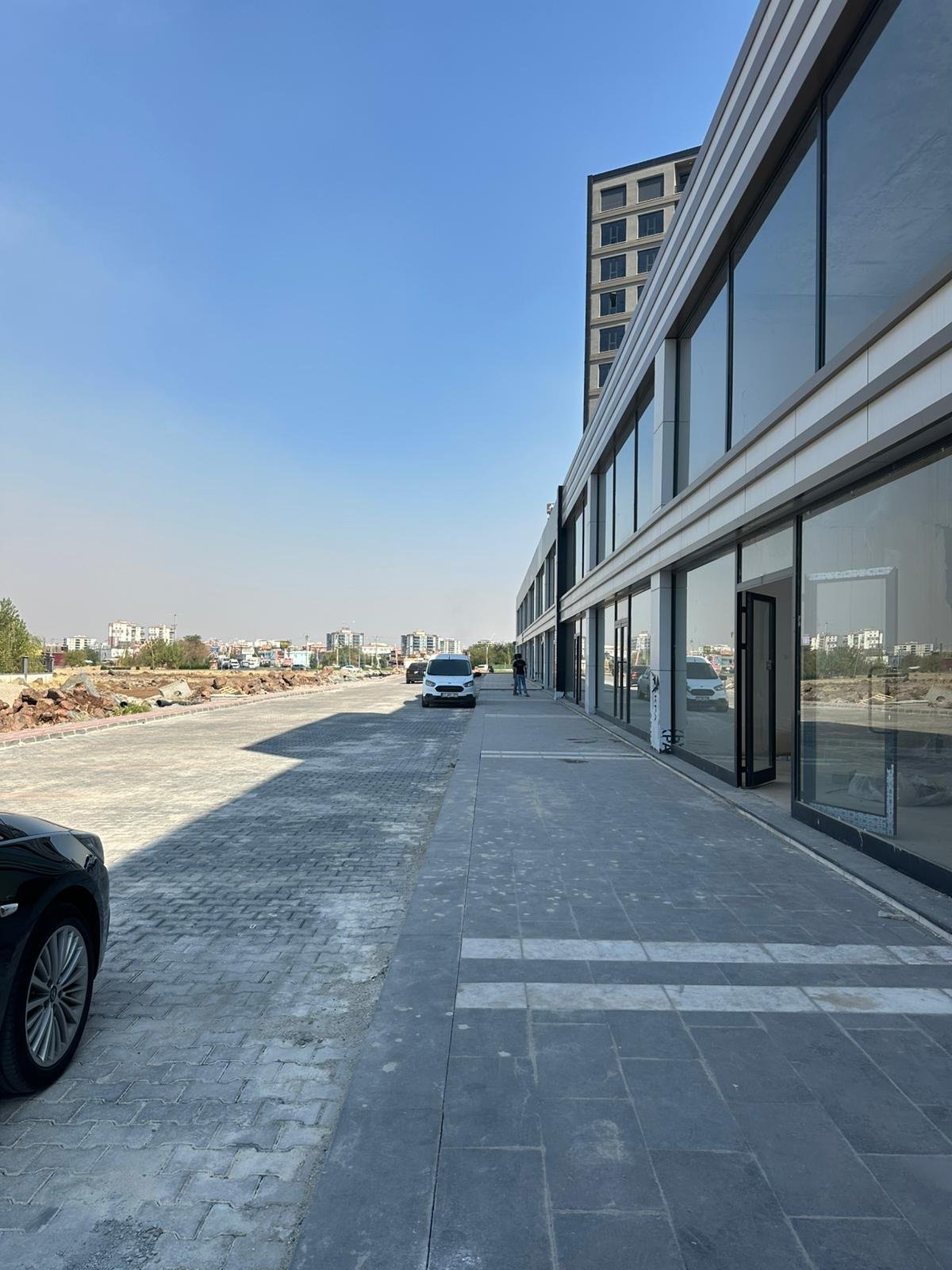 ARAŞTIRMA HASTANESİ YANINDA AY YAPI OFFICE ALTINDA SATILIK YATIRIMLIK DÜKKAN!