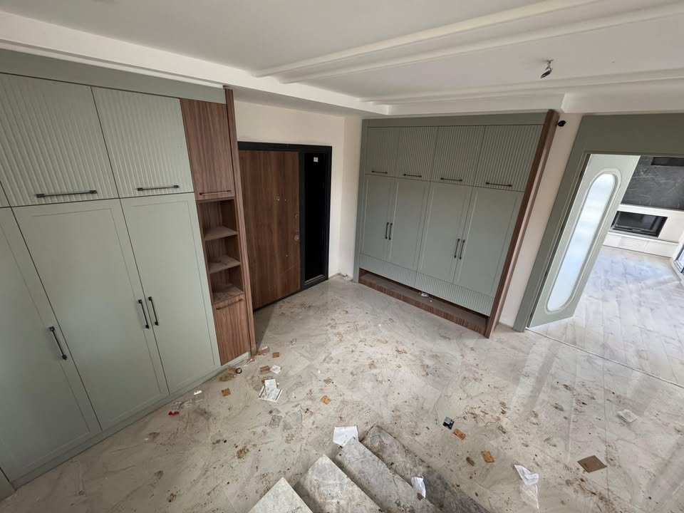ALTINDAĞ KARŞISI 5K'DA 5+1 242M2 DUBLEKS TAŞINMAYA HAZIR VİLLA