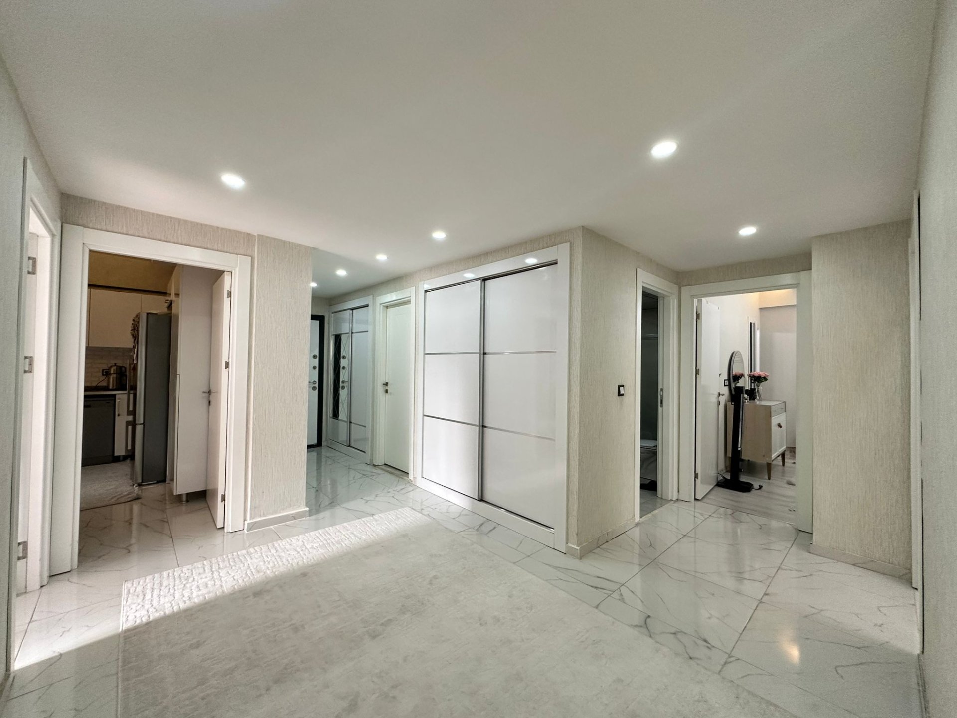 ACİL SATILIK BAĞCILAR HESKİF CADDESİNDE 3+1 LÜKS DAİRE