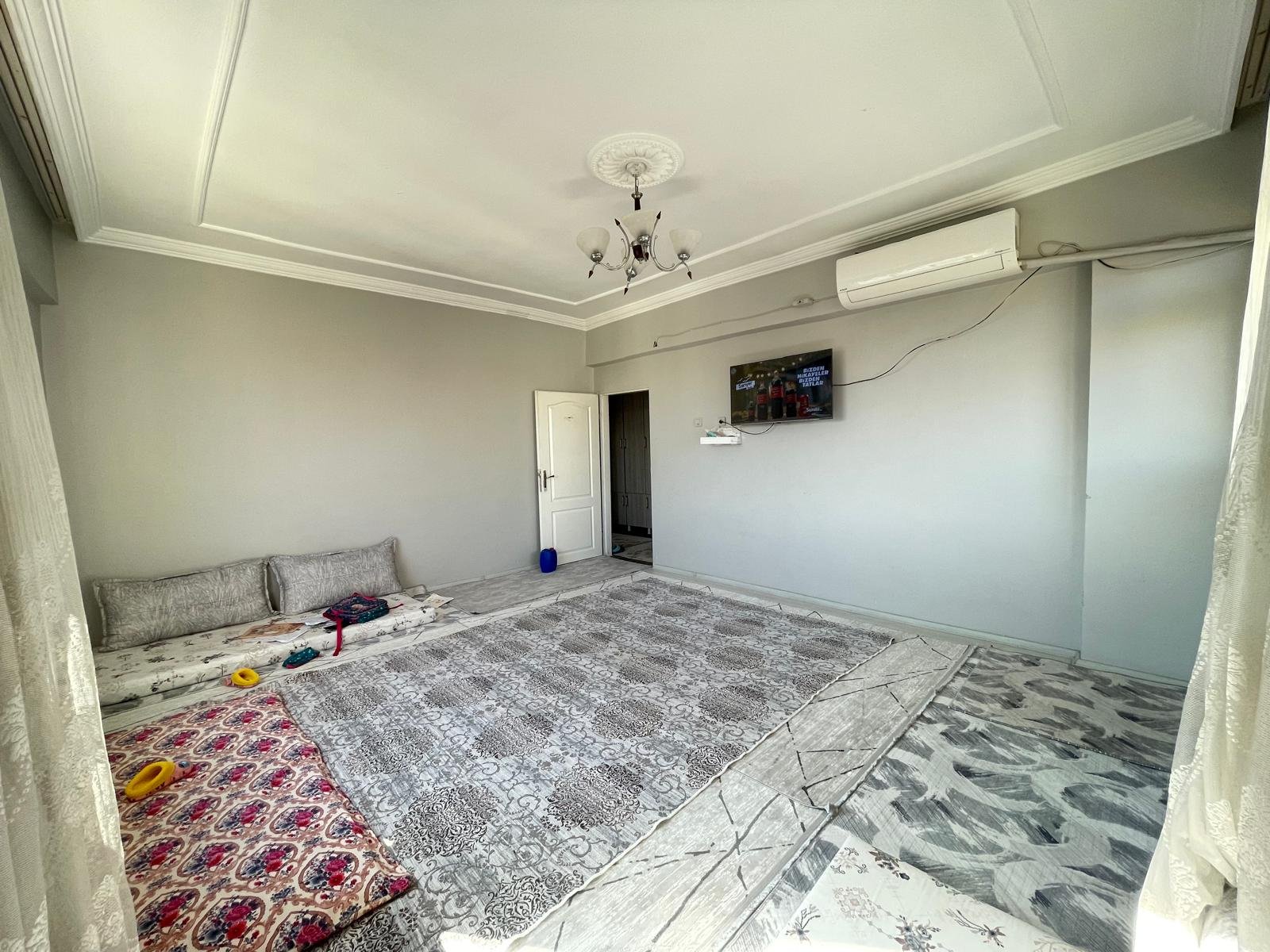 BAĞLAR ÇARŞAMBA PAZARINDA SATILIK 2+1 DAİRE