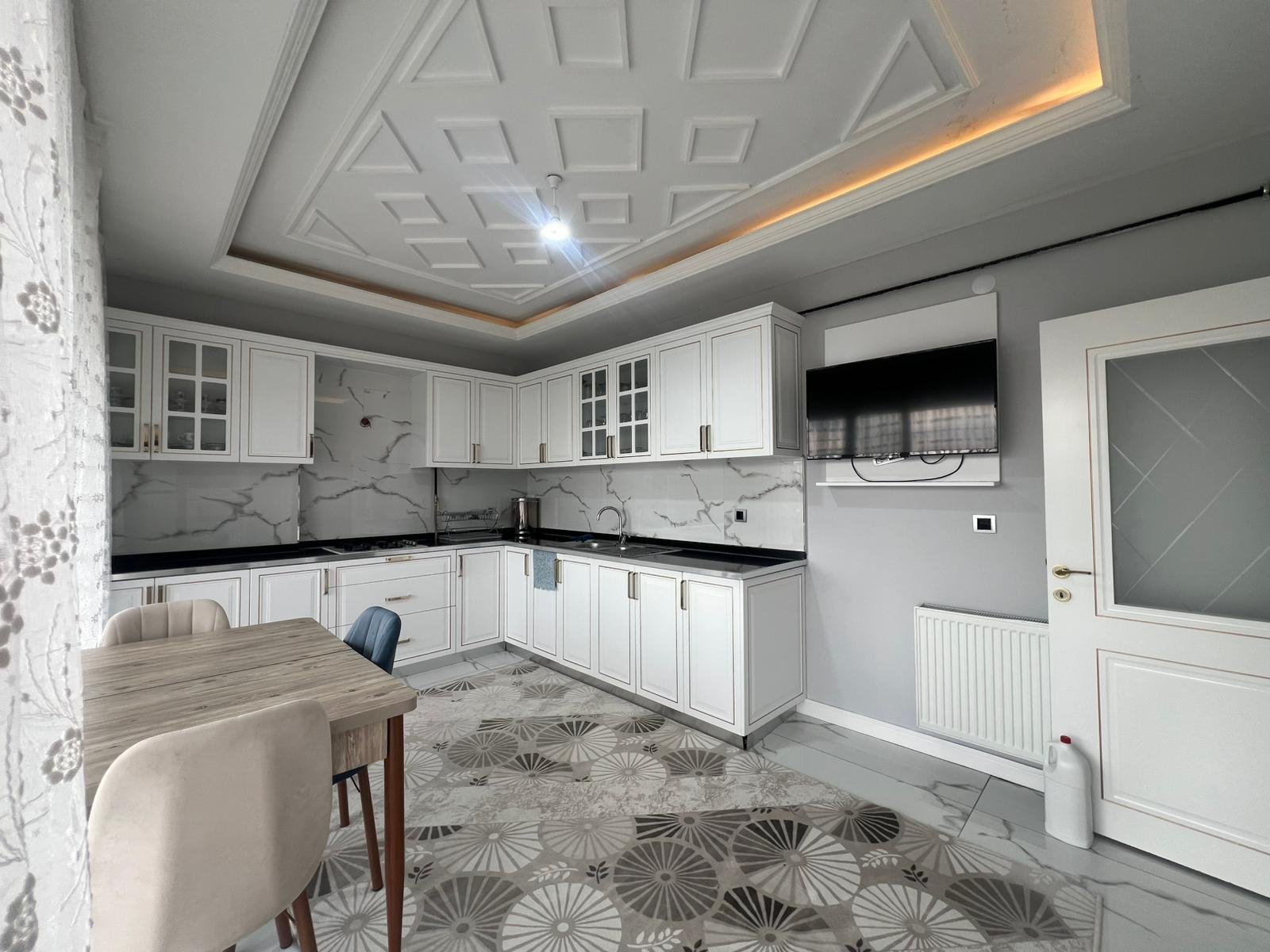 FABRİKA MAHALLESİNDE LÜX 4+1 SATILIK DAİRE